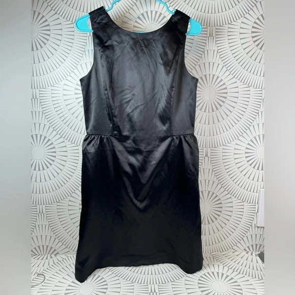 Gap Structured Fit and Flare Satin Black Dress  SIZE 8 - Picture 1 of 5
